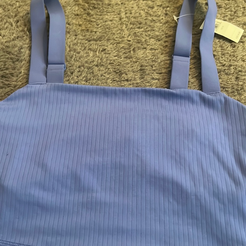 Offline by Aerie cropped top. Sz M